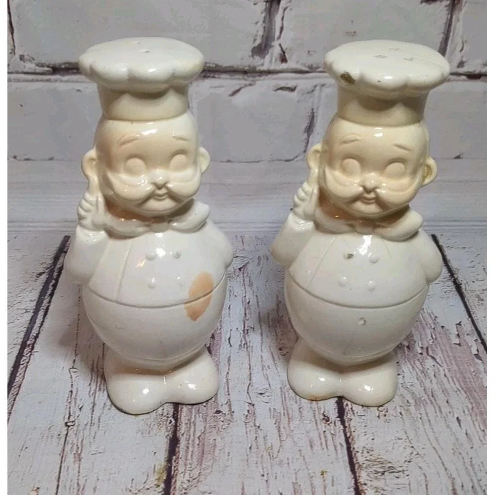 Vintage Ceramic Baker Chef‎ Salt and Pepper Shakers Made In Japan